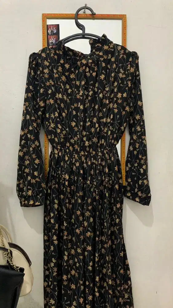 DIJUAL BAJU BEKAS MASIH BAGUS