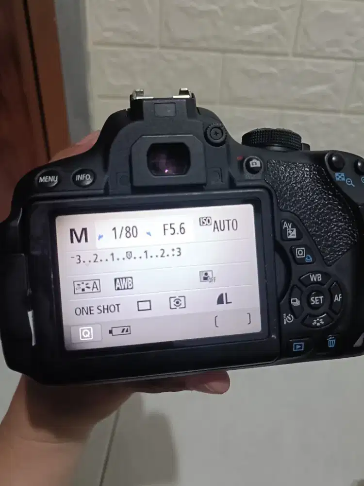 CANON 700D KIT 18-55 STM