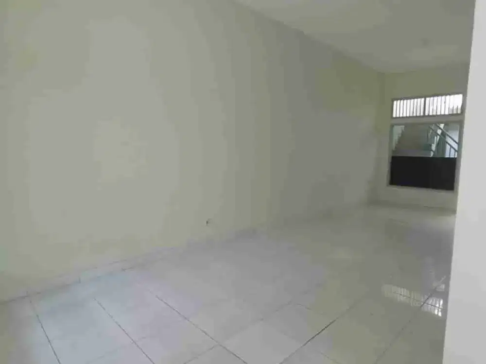 Disewakan Rumah 1 ½ Lt, Lokasi Strategis Tanjung Duren