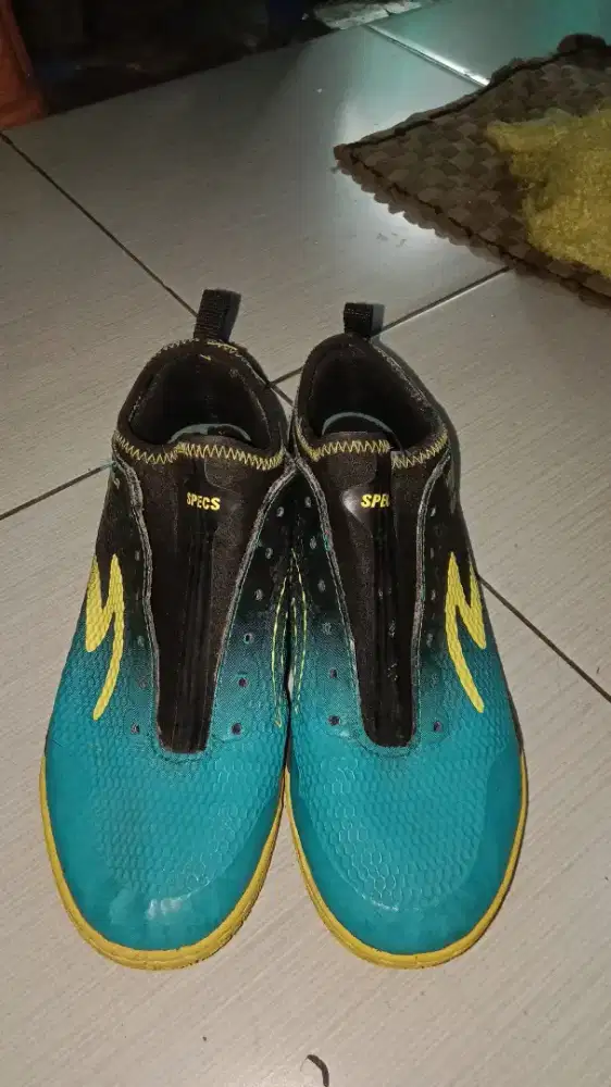 sepatun futsal 1 bagus