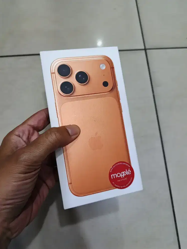 Iphone 17 pro 256gb resmi Indonesia garansi 1 tahun