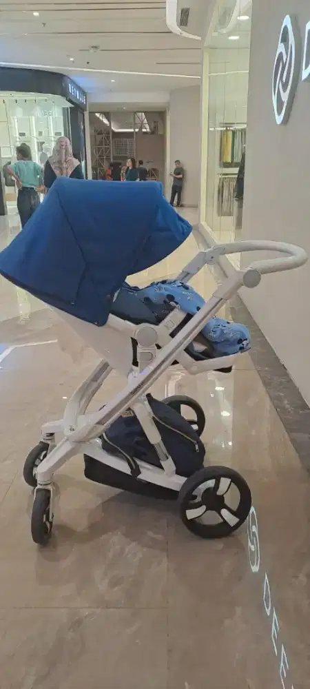 Stroller Chocolate Quintas Like New