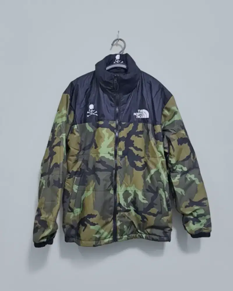 Jaket TNF Mastermind Size L New