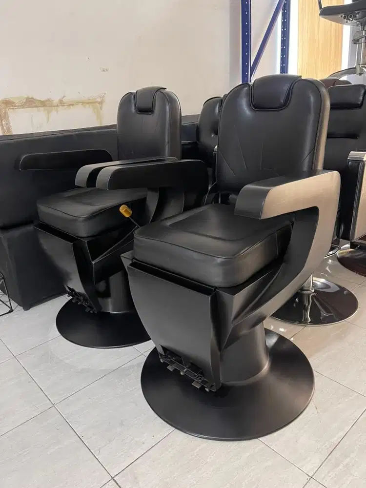 Kursi barbershop bekas second  pintermend pm 55 bangku pangkas rambut