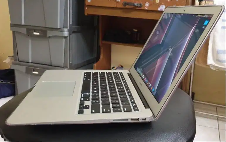 MacBook Air 2017 SSD 512GB RAM 8GB Core i5 Normal Nominus Harga Pass