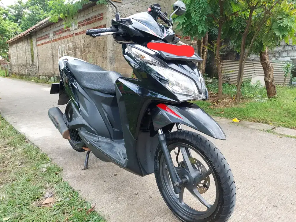 Honda Vario Techno 125 Helm-In Hitam Non CBS & ISS 2013