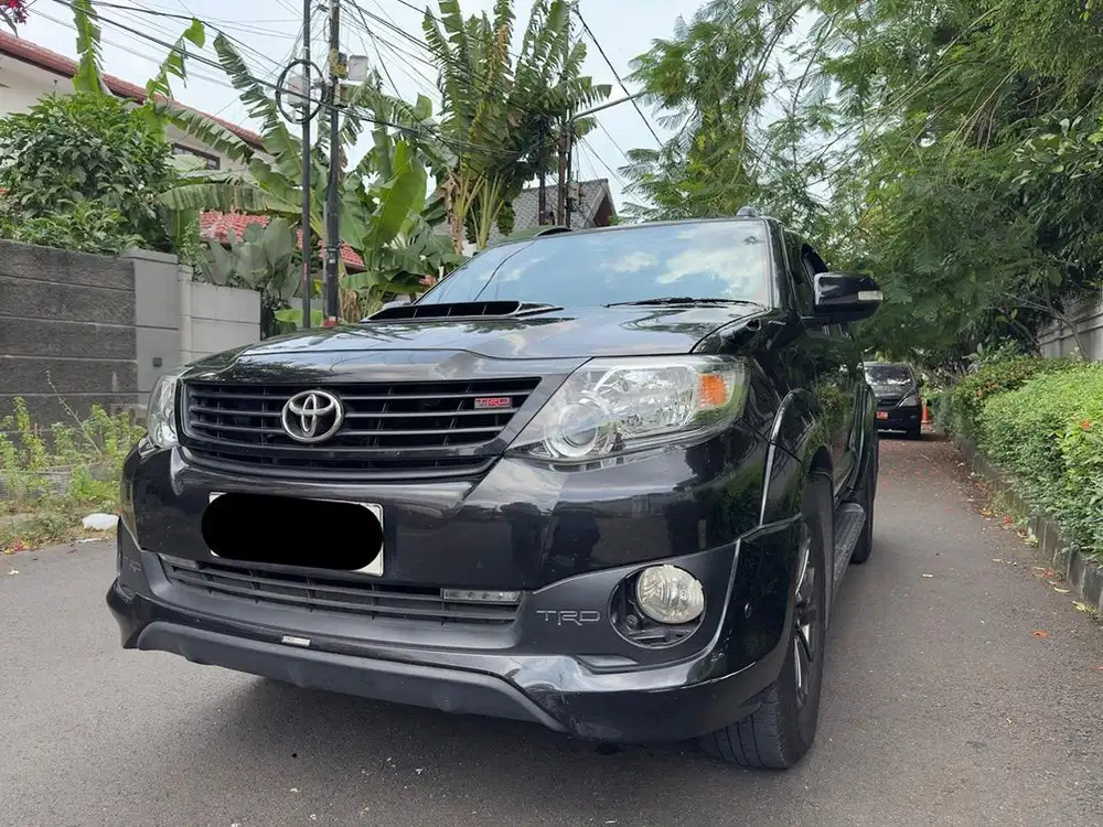 Toyota Fortuner TRD Low KM!