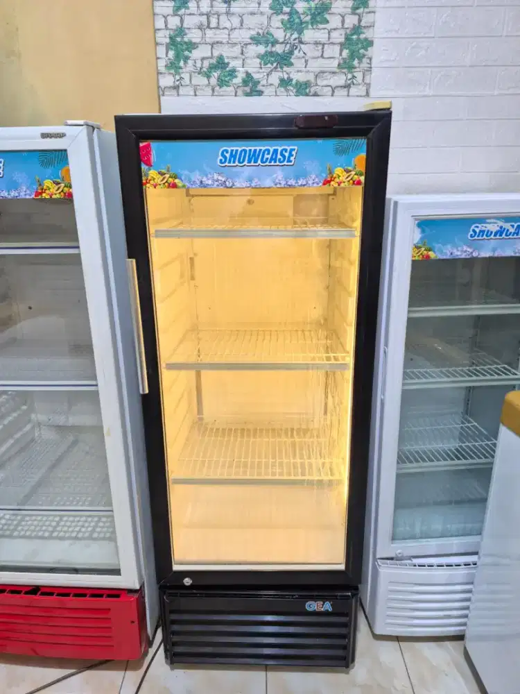 SHOWCASE GEA 200L 1,850 SAMA ANTAR