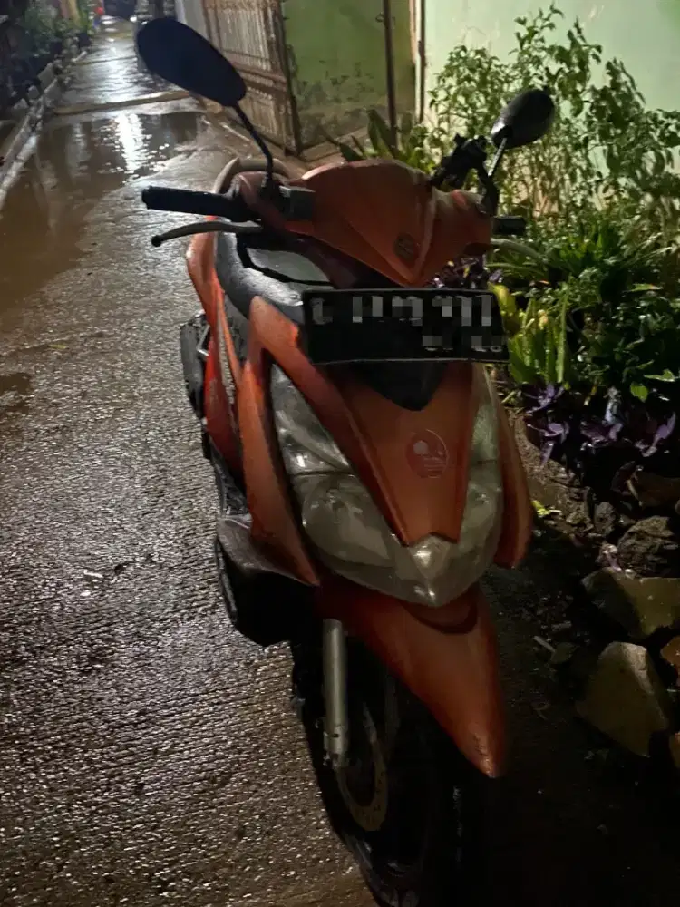 SUZUKI SKYDRIVER 2011