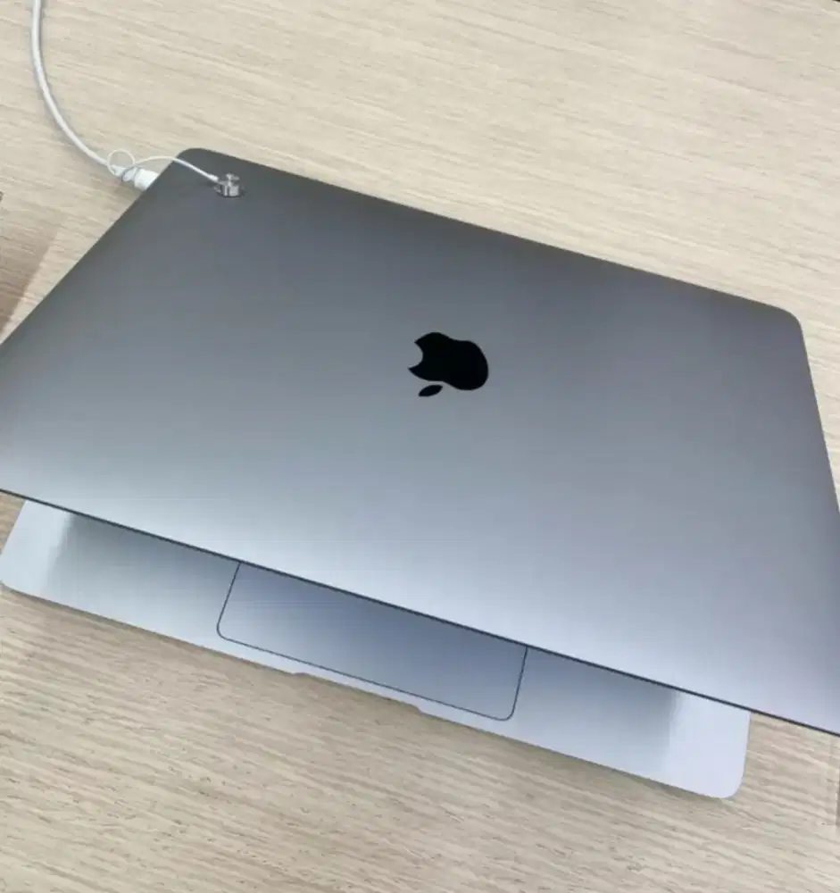Macbook pro m2 2022