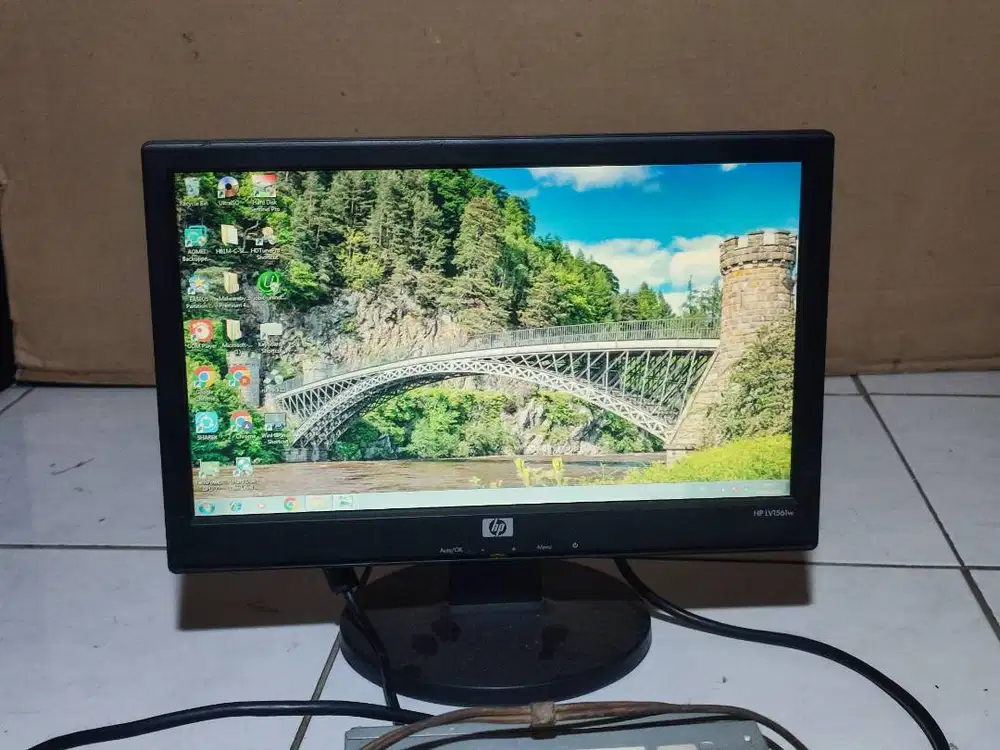 monitor 16 inc normal merk wearnes acer LG AOC GTC  HP DLL