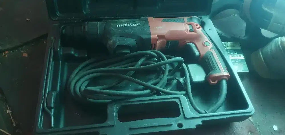 Bor dril maktec mt870 2 fungsi