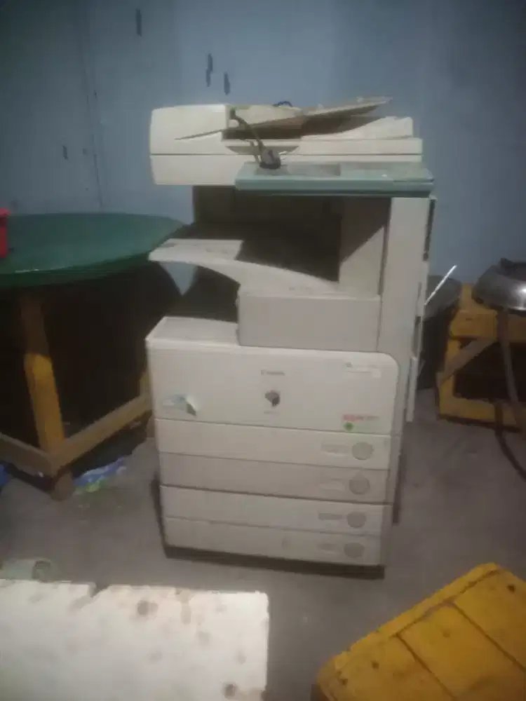 Mesin potocopy canon tipe IR 4750