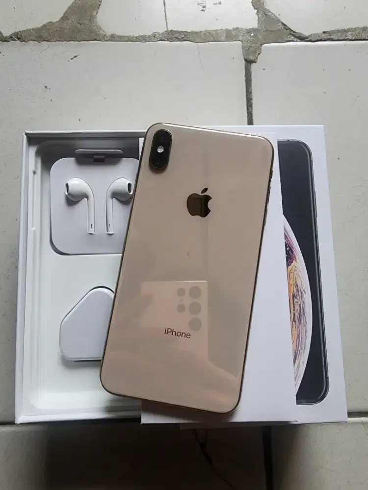 Iphone xs max 256gb ex ibox warna gold