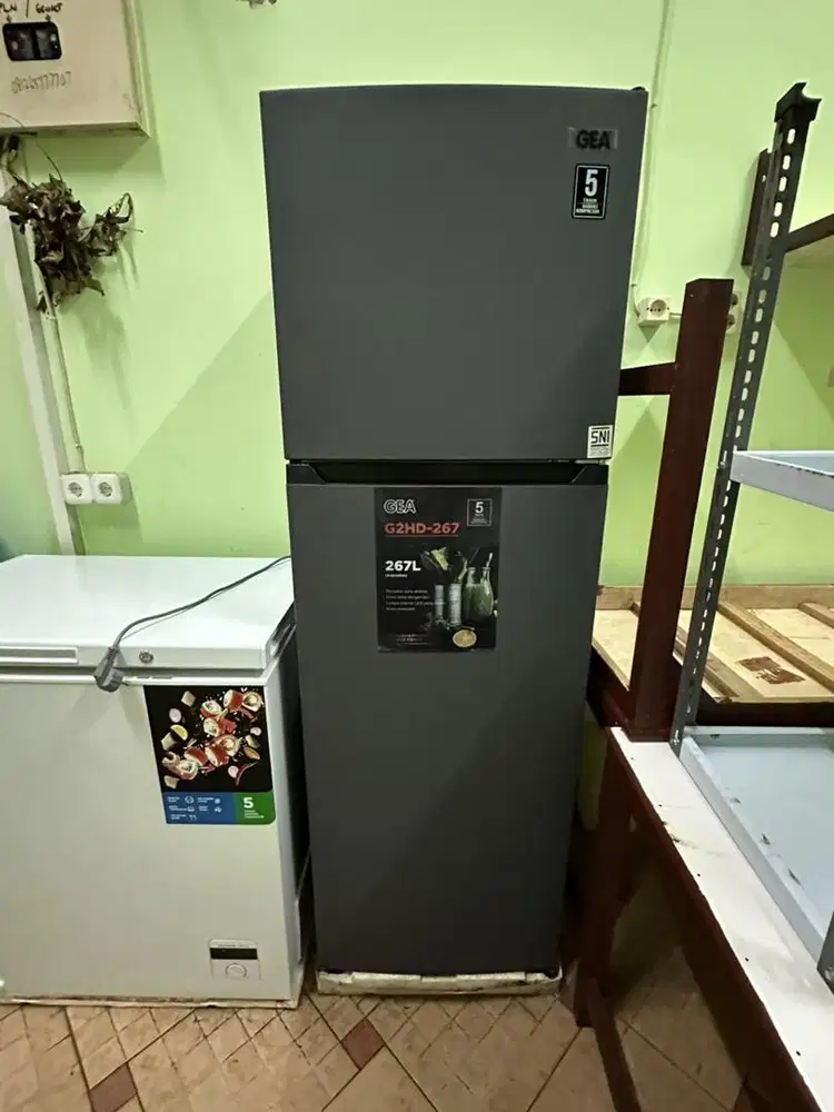 Kulkas gea 267L
