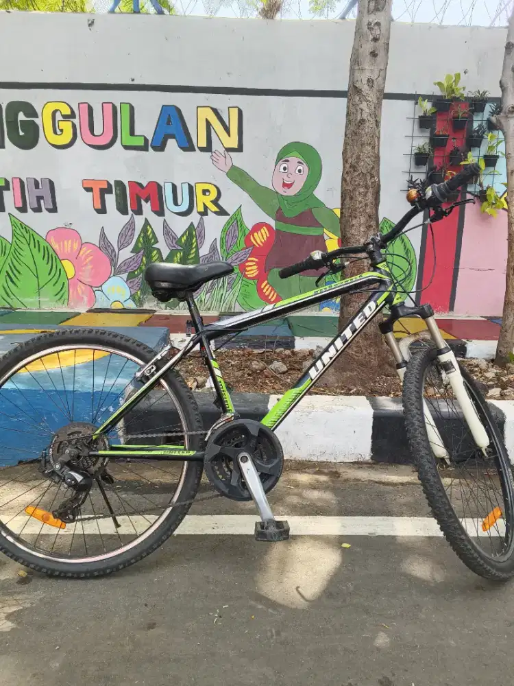 Dijual sepeda gunung merek United