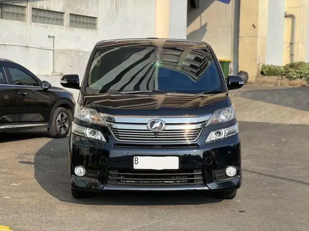 Jual Cepat : Vellfire 2.4 V CBU AT 2012 Hitam Service Record Dp 32jt