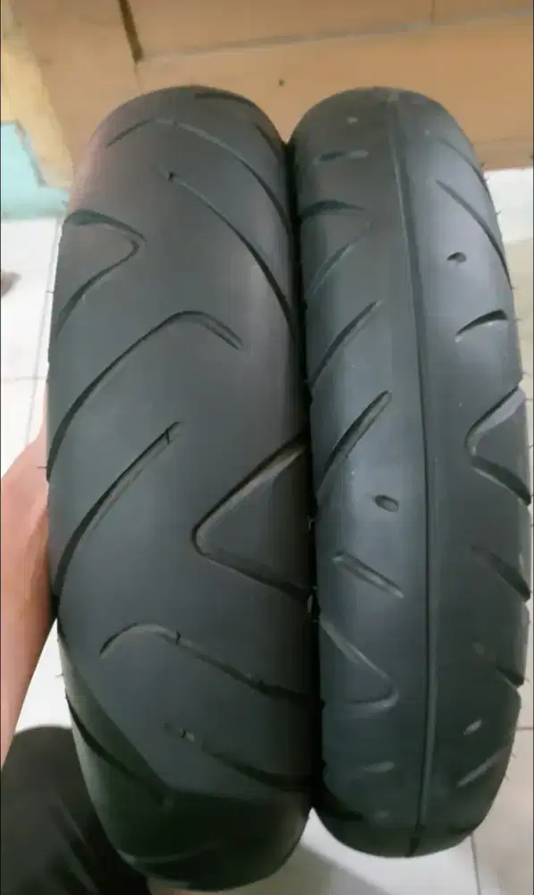 Sepasang Ban Copotan IRc Scoopy Donat Ring 12