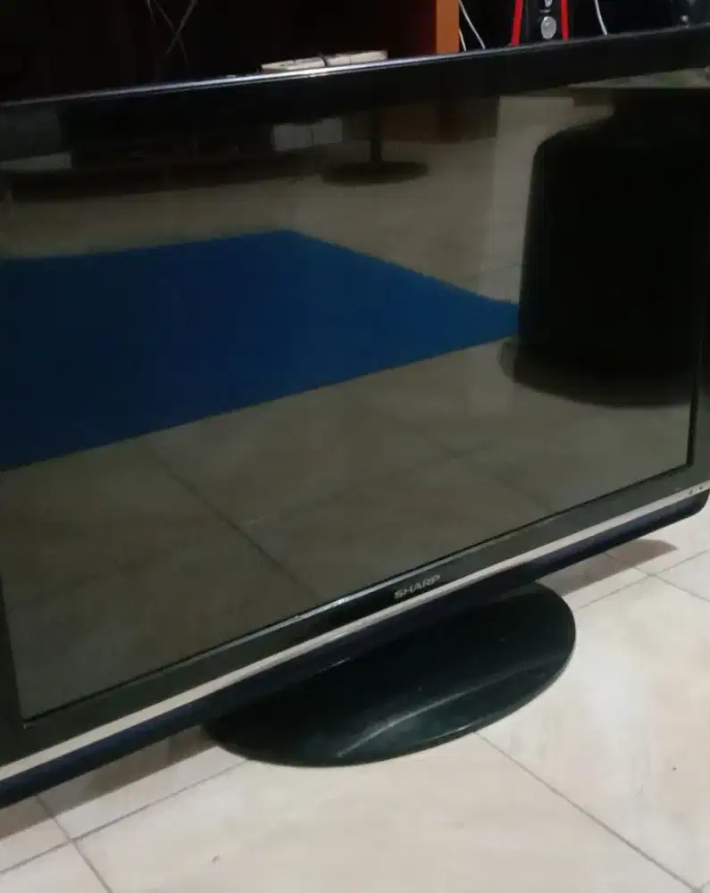 Tv lcd Sharp 40 in, analog