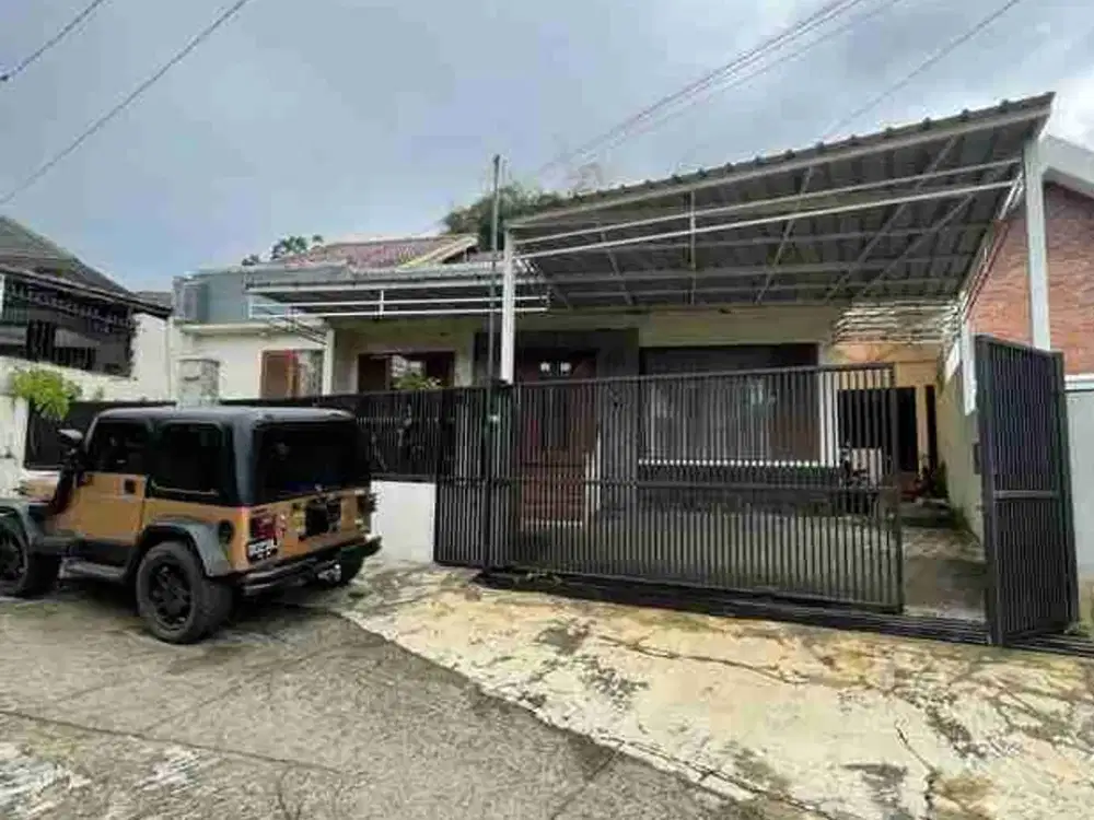 Rumah Luas Terawat Di Gunung Batu Pasteur Dkt Maranata Polban Sarijadi Gegerkalong Bandung