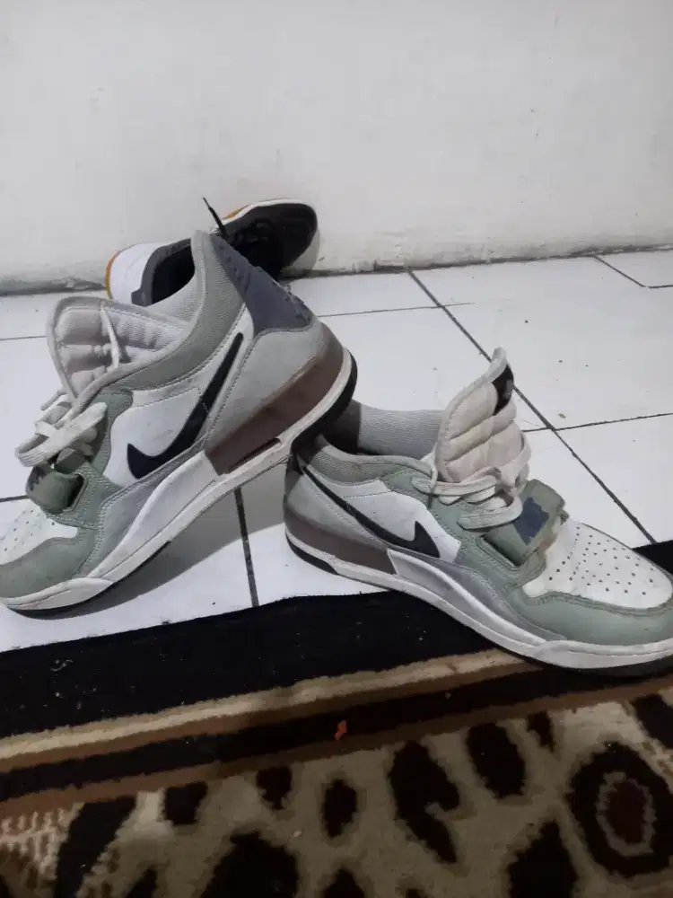 Sepatu nike jordan pria ukr 41
