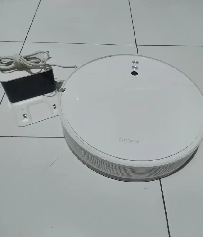 Dream F9 robot facuum cleaner