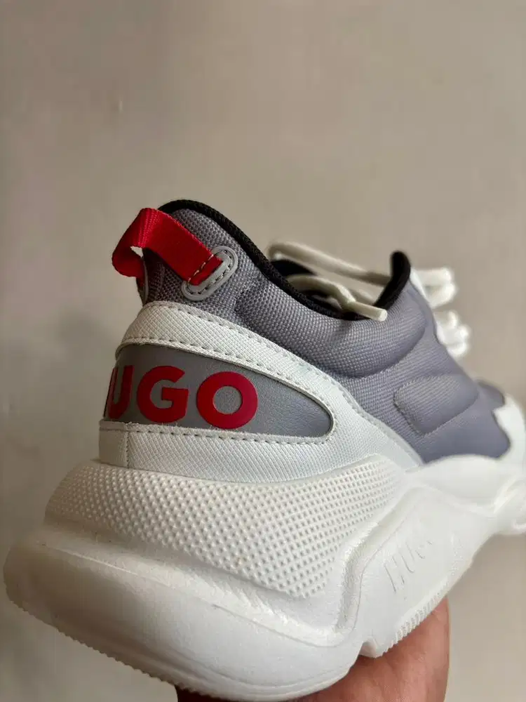 HUGO Male Grey Sneakers Ukuran 42