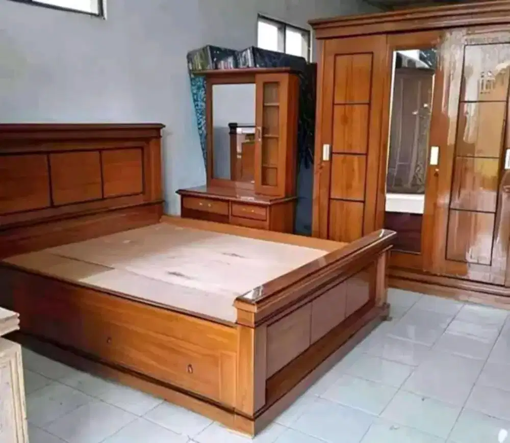 Kamar set jati.