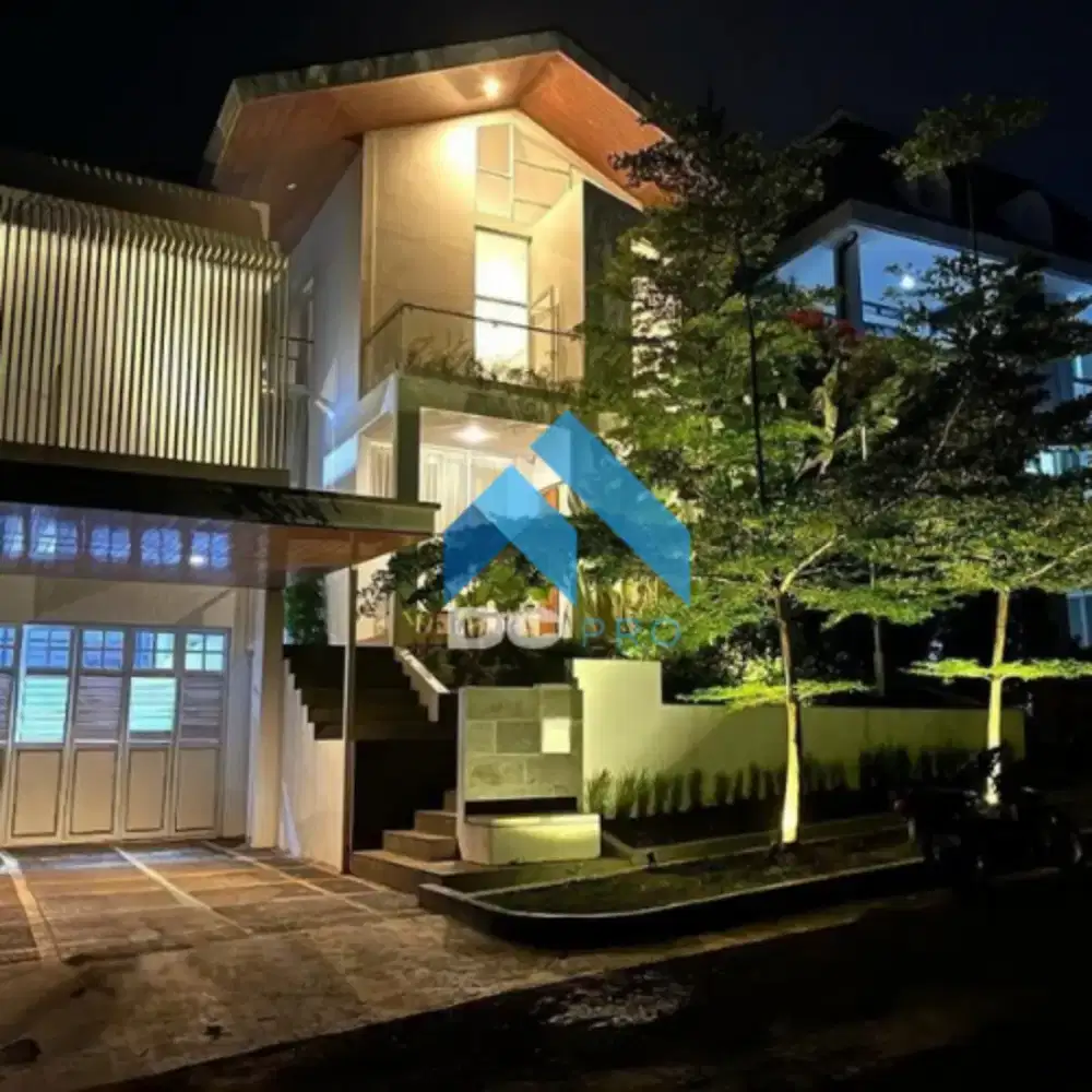 Rumah semi villa split level resor Dago pakar