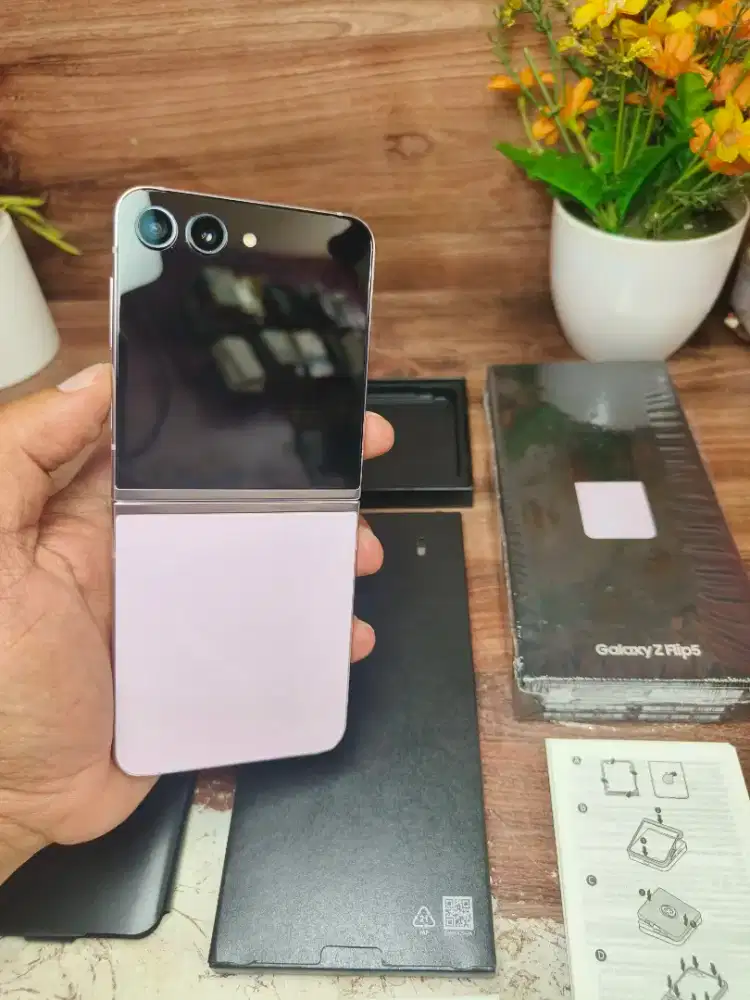 Samsung z flip 5 lavender 256 gb mulus 99% full original garansi sein