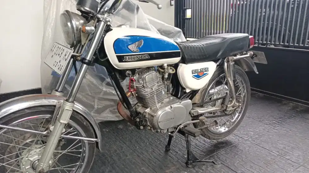 Jual CB 100 th.73