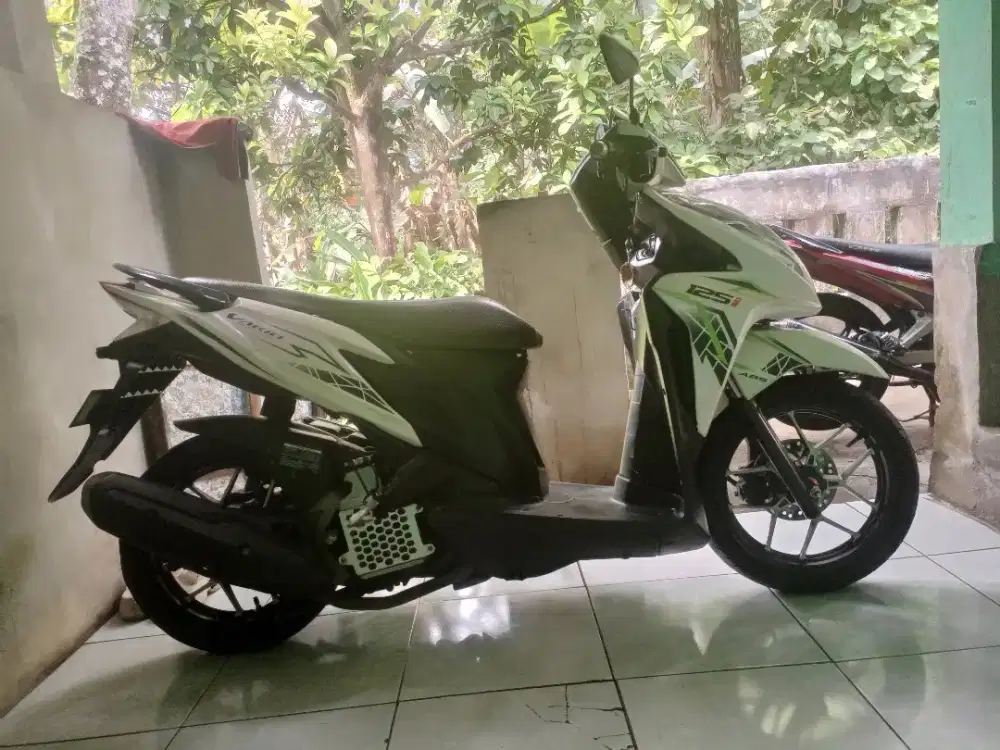 jual motor vario 125 surat komplit plat b bekasi pajak mati