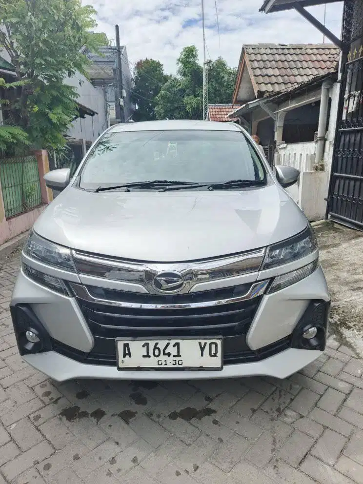 Xenia R Deluxe manual mt 2019 km low
