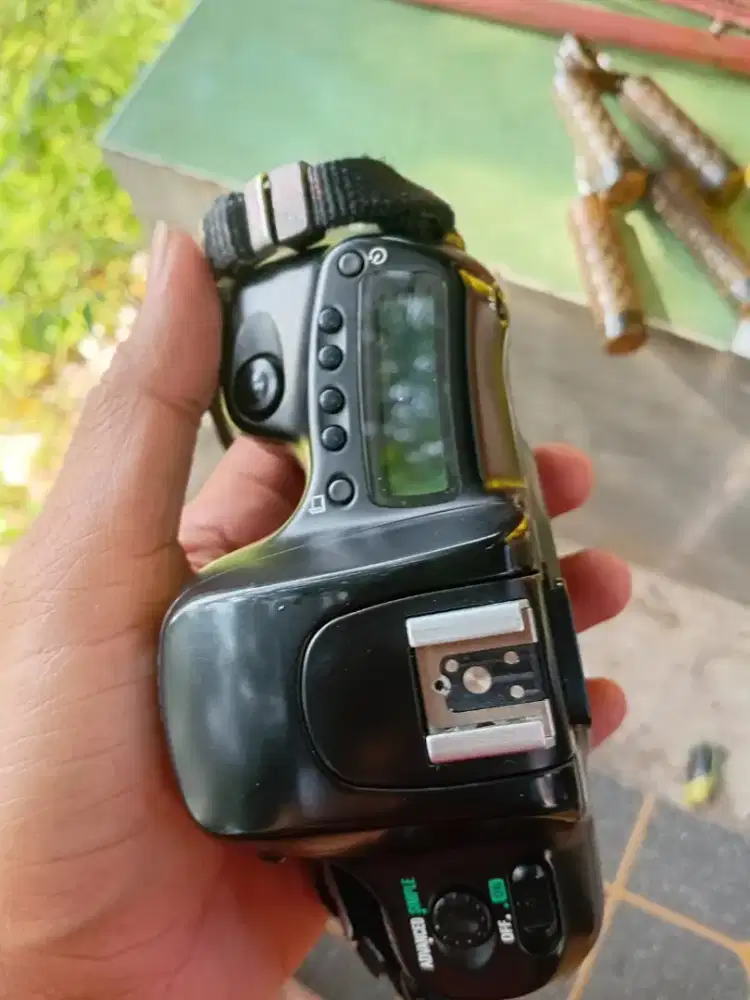 Kamera nikon F5 buat koleksi