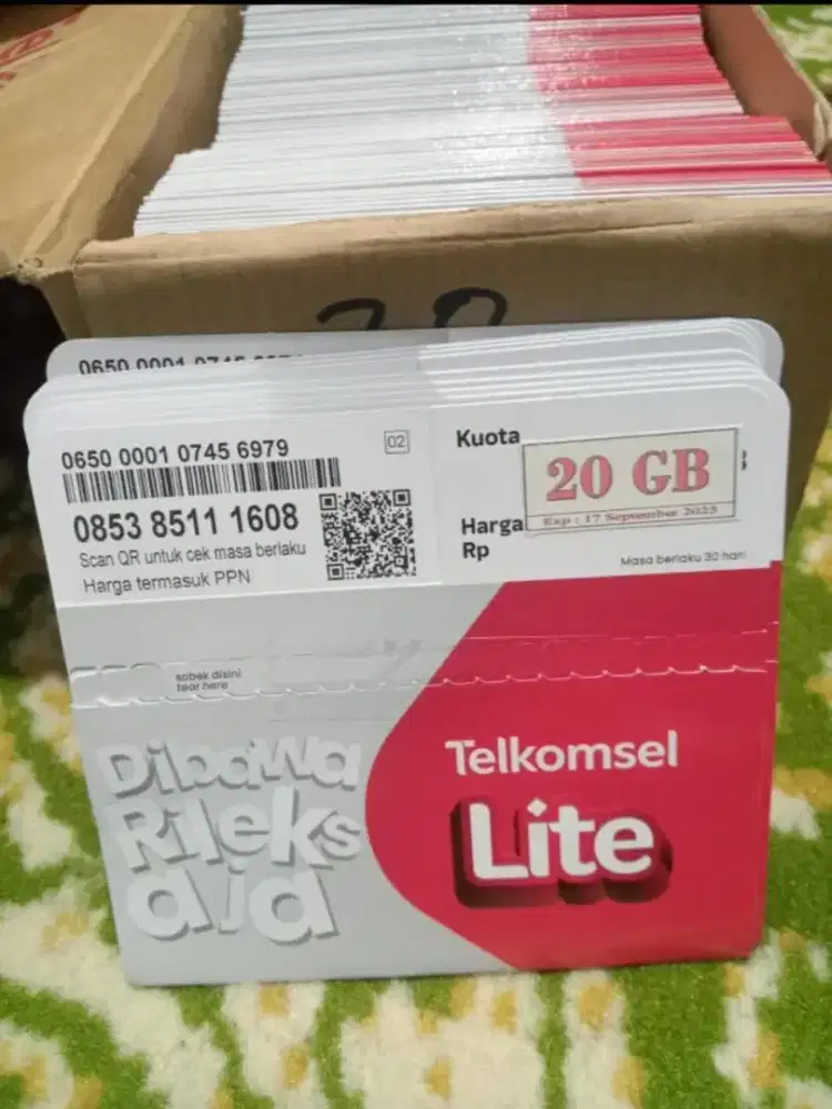 SUDAH REGISTRASI AKTIF TINGAL PAKAI KARTU PERDANA TELKOMSEL SIMPATI XL