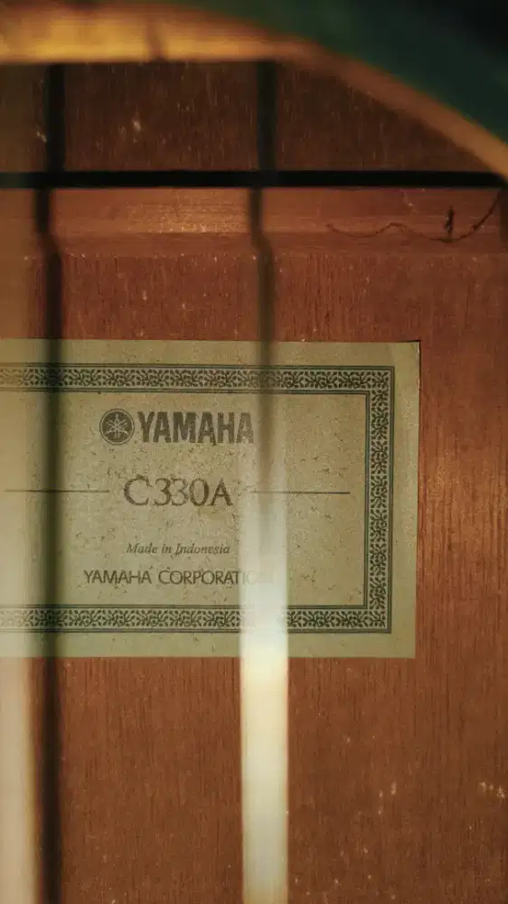 Yamaha C330A Akustik Klasik Gitar