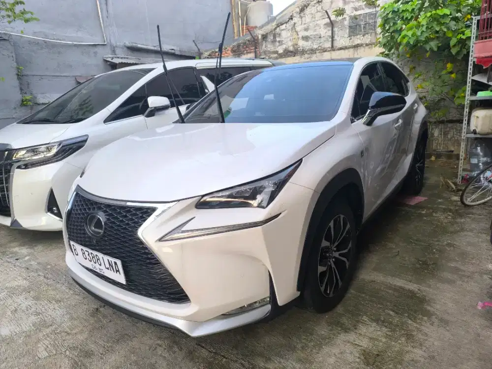 Lexus nx200t f sport 2014 !! Jual cash !! Low km!!!