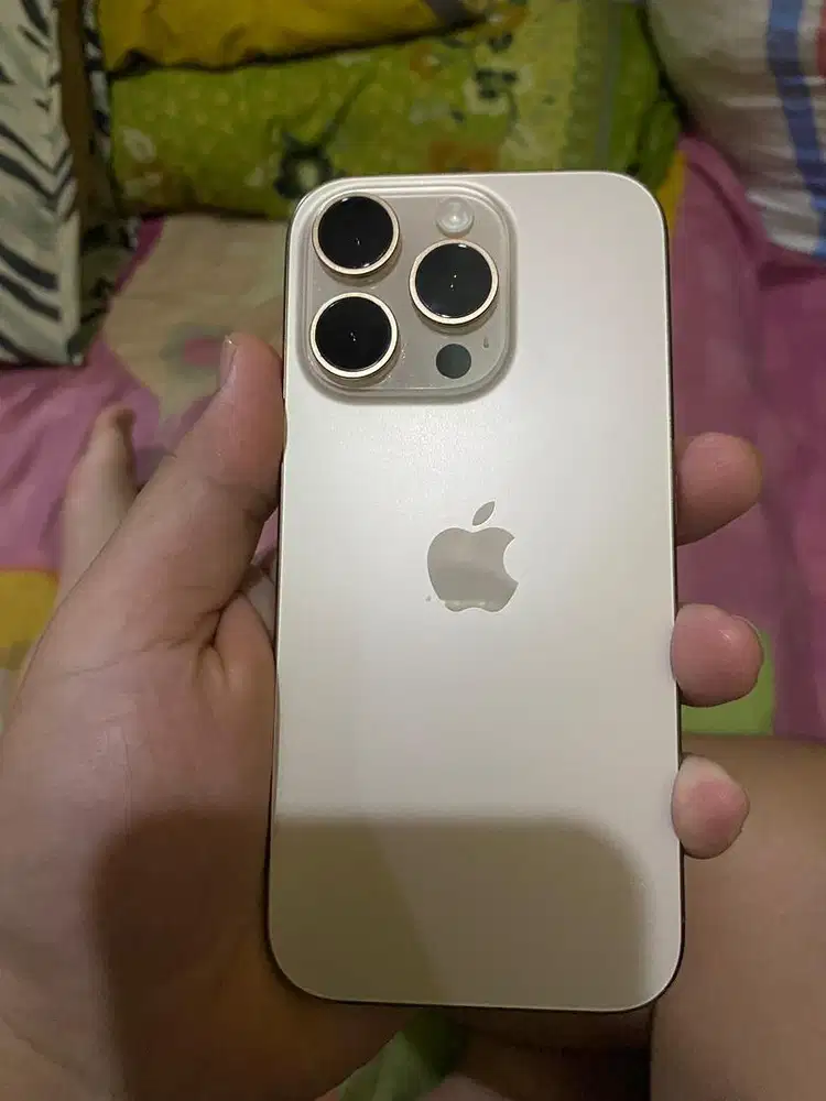 Iphone 16 pro 128gb resmi blibli
