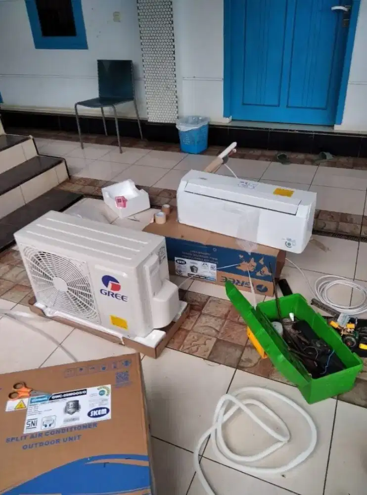 SERVICE AC BONGKAR PASANG AC PERBAIKAN AC VACUM AC TAMBAH FREON AC