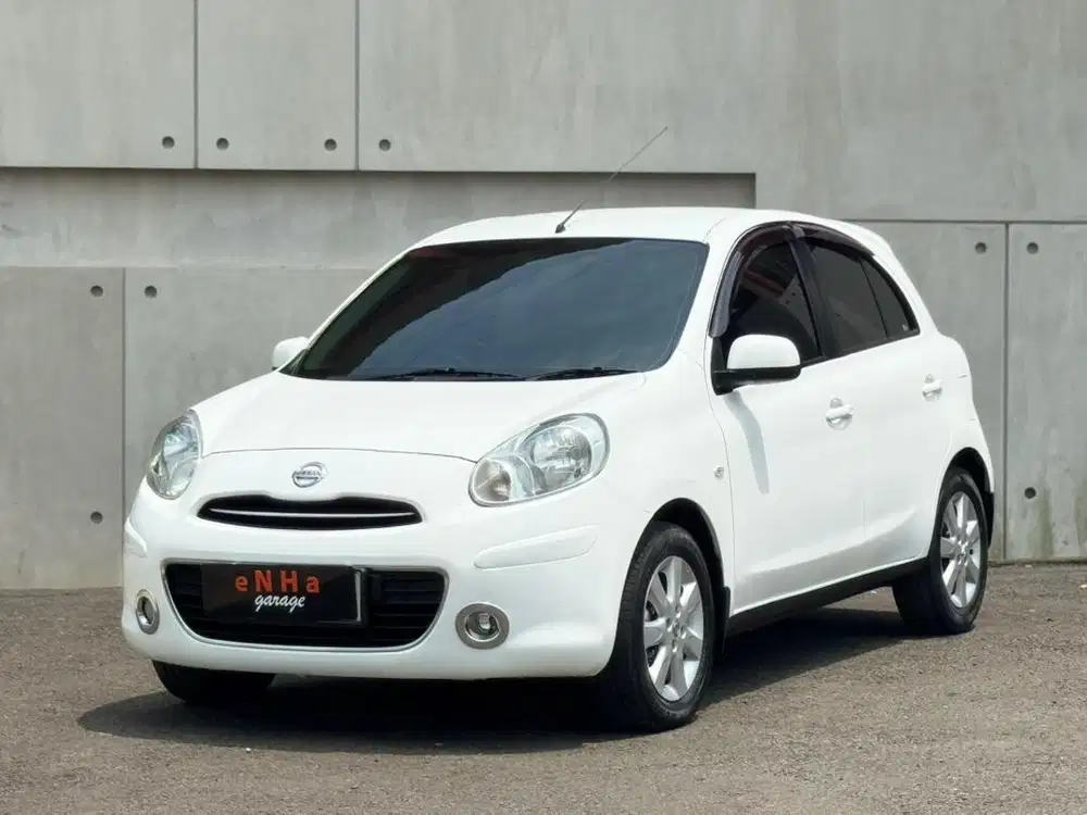 Dp 13jt.. Nissan March 1.2 M/T 2011.. eNHa garage Semarang..
