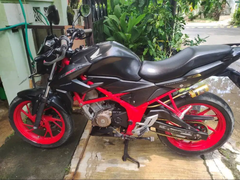 Honda CB150R2016