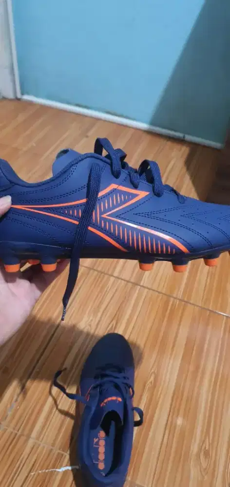 Sepatu Bola atau Minisoccer Diadora Patrabu uk 45