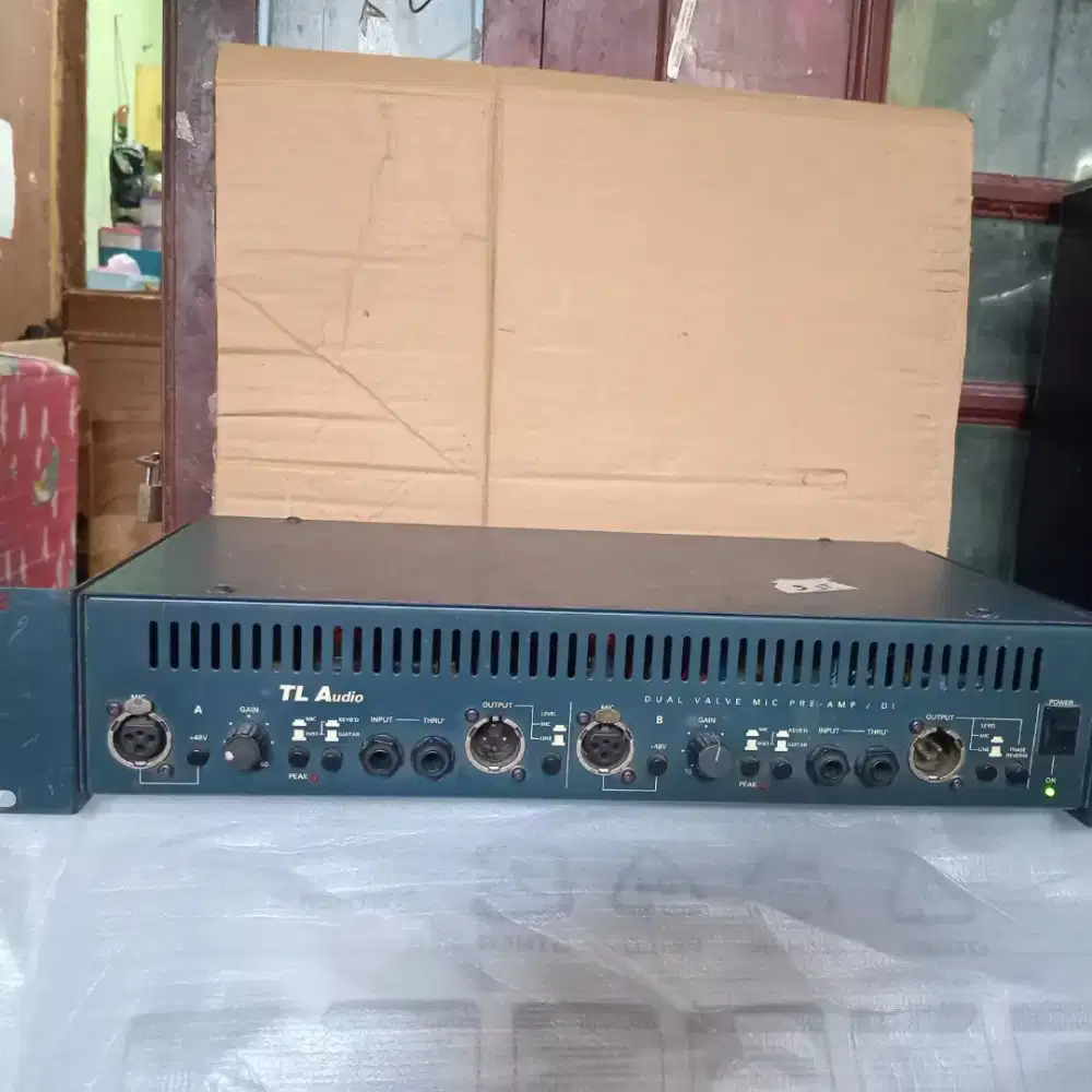 Preamp TL AUDIO TUBE Stereo