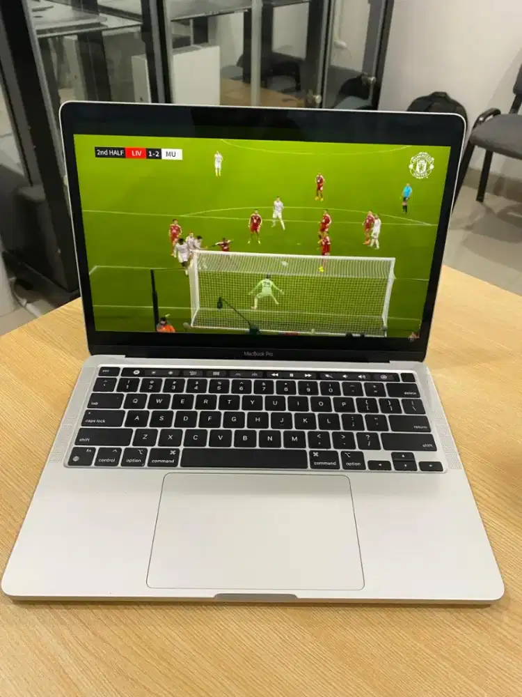 MacBook Pro M1 2020 16/256