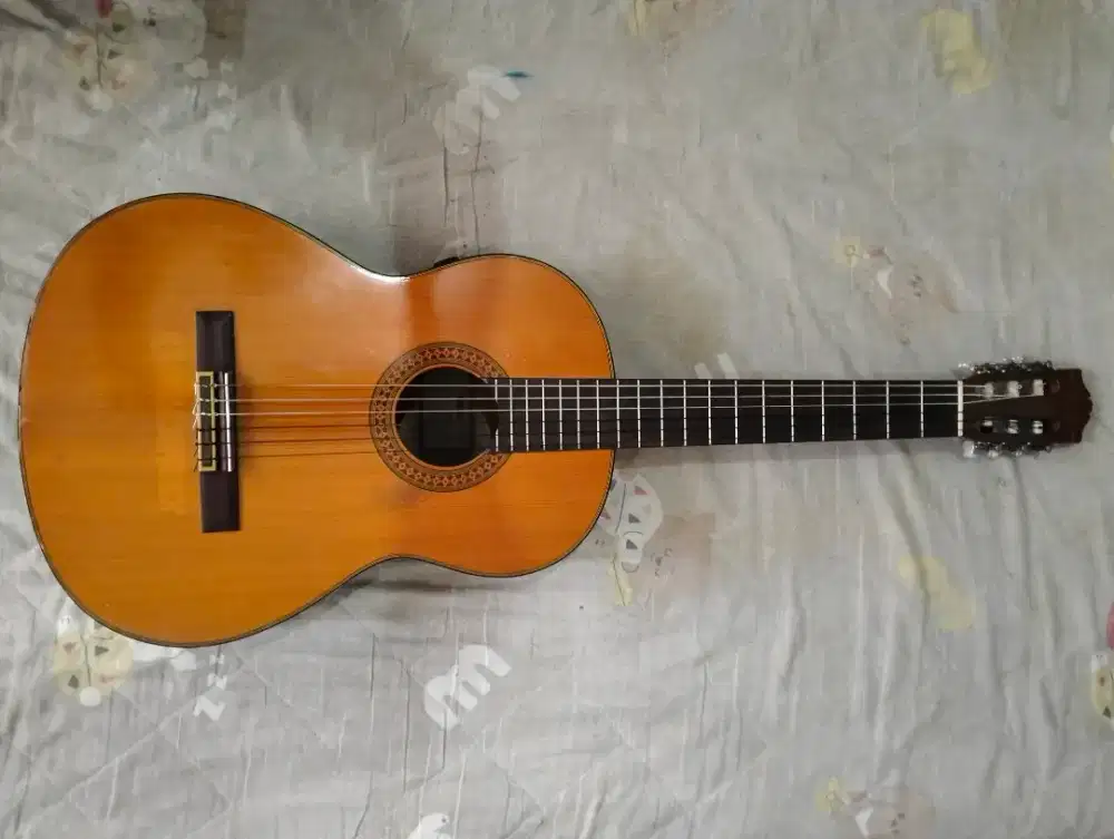 Gitar klasik Trankustik Yamaha C-370