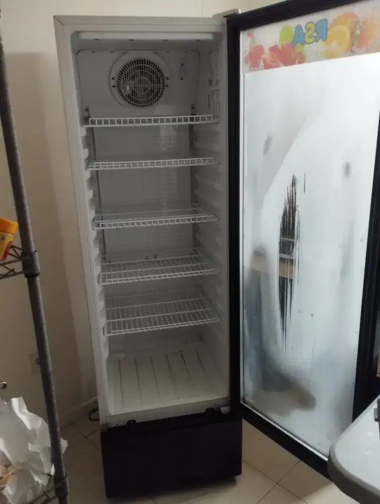 Showcase Cooler RSA Agate-300 (Bekas) – Siap Pakai!