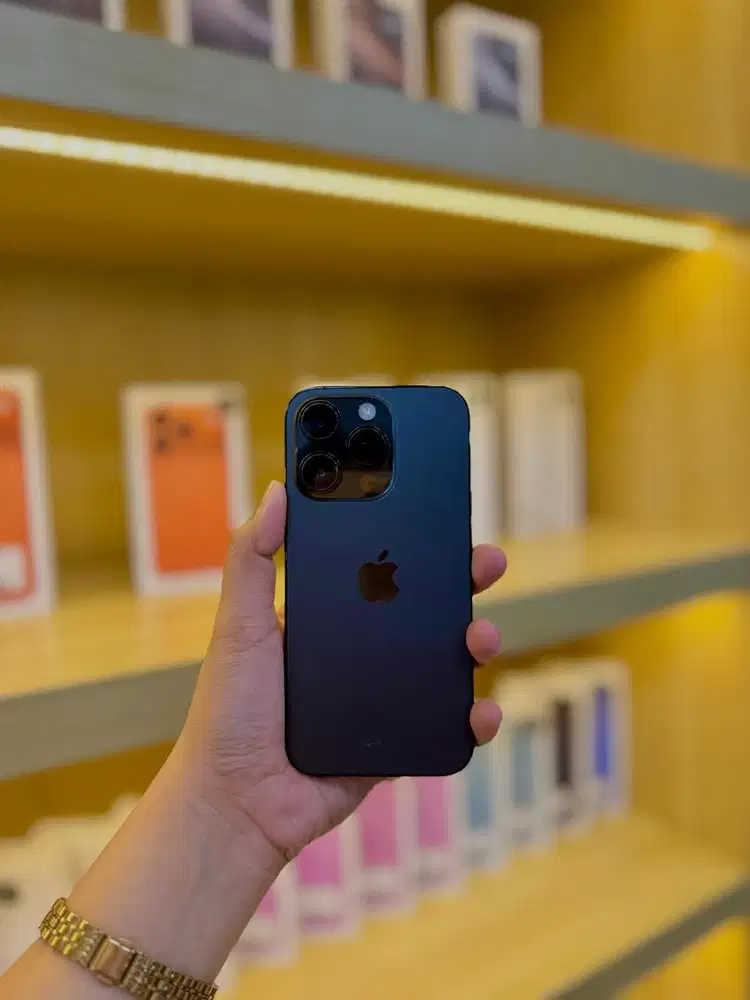 iPhone 14 Pro 128 second resmi warna space black
