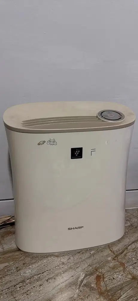 Preloved - Air Purifier merk sharp