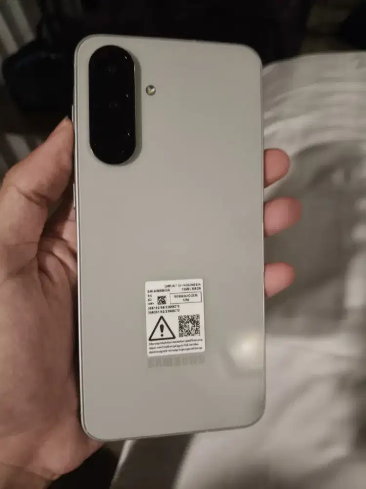Samsung a56 12/256gb