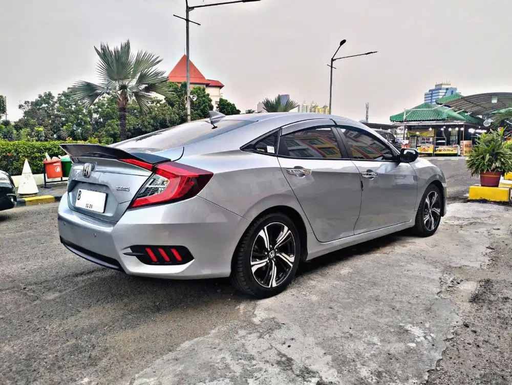 Honda Civic 2016 Bensin